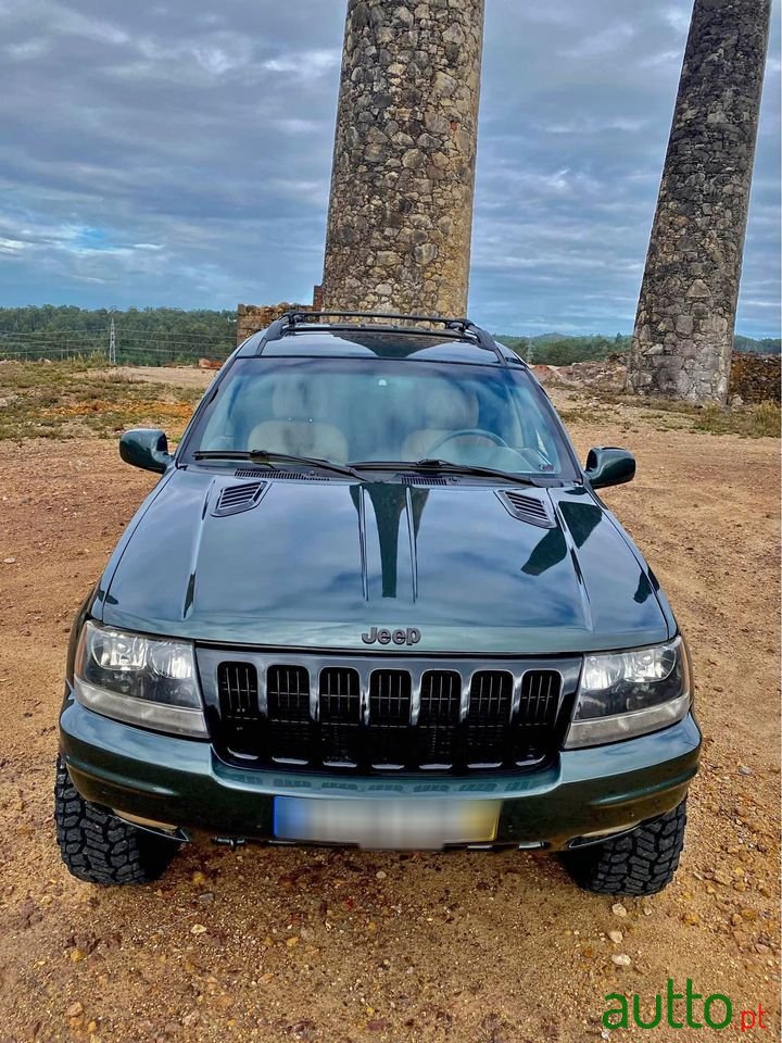 2015' Jeep Grand Cherokee photo #5