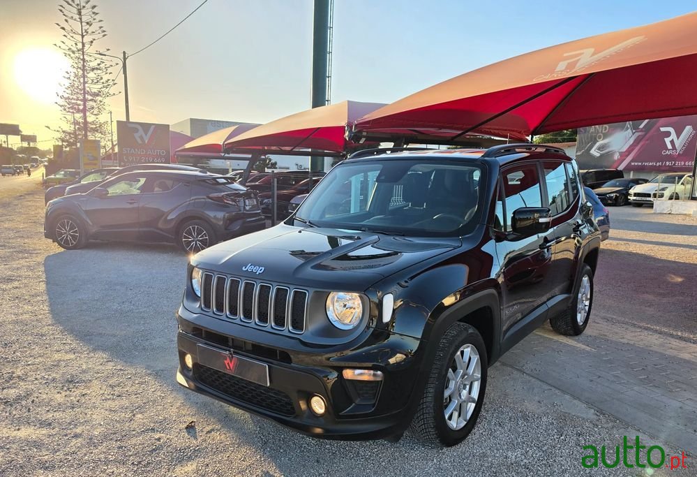 2023' Jeep Renegade photo #1