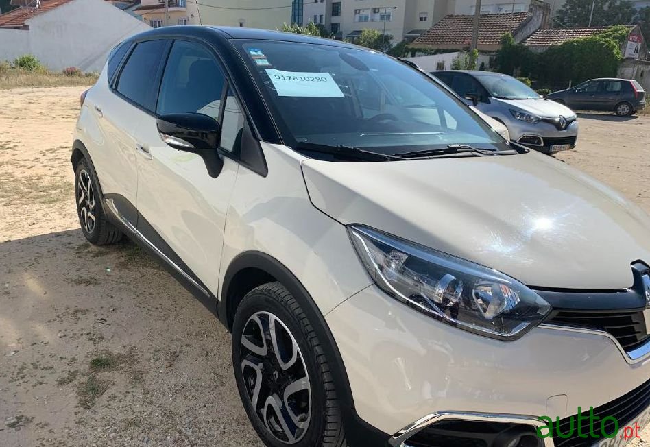 2015' Renault Captur photo #2