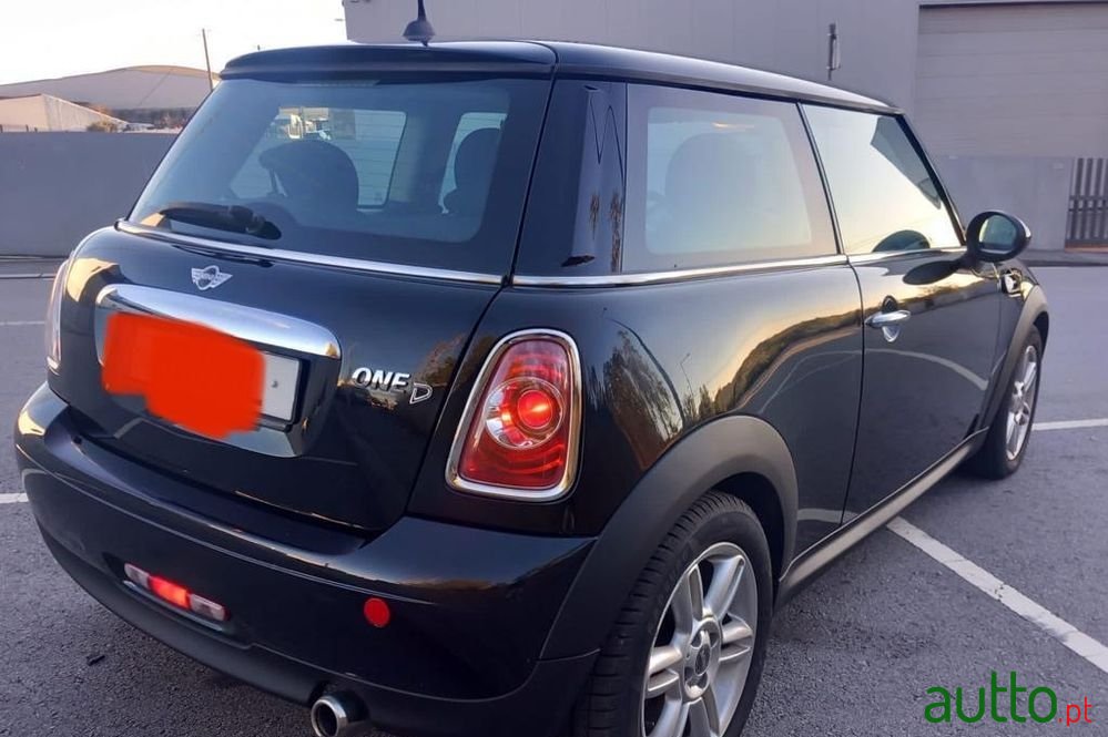 2010' MINI One D photo #2