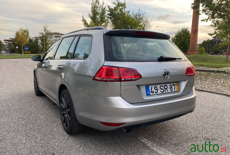 2015' Volkswagen Golf Variant photo #6