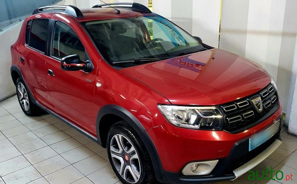 2019' Dacia Sandero Stepway photo #2
