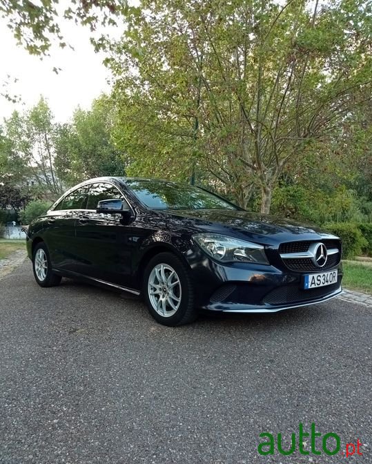 2018' Mercedes-Benz Cla-180 photo #2