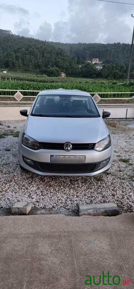 2013' Volkswagen Polo photo #2