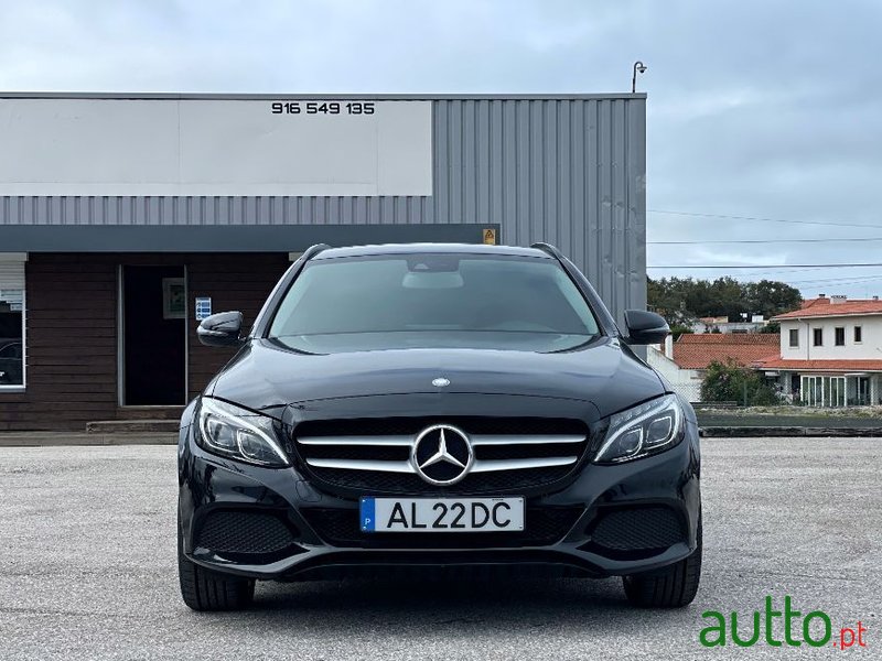 2015' Mercedes-Benz C-200 photo #2