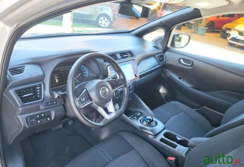 2022' Nissan Leaf N-Connecta photo #6