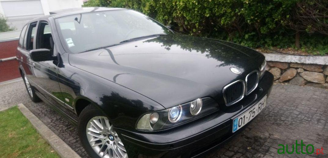 2001' BMW 520 520 D  Touring Sport photo #3