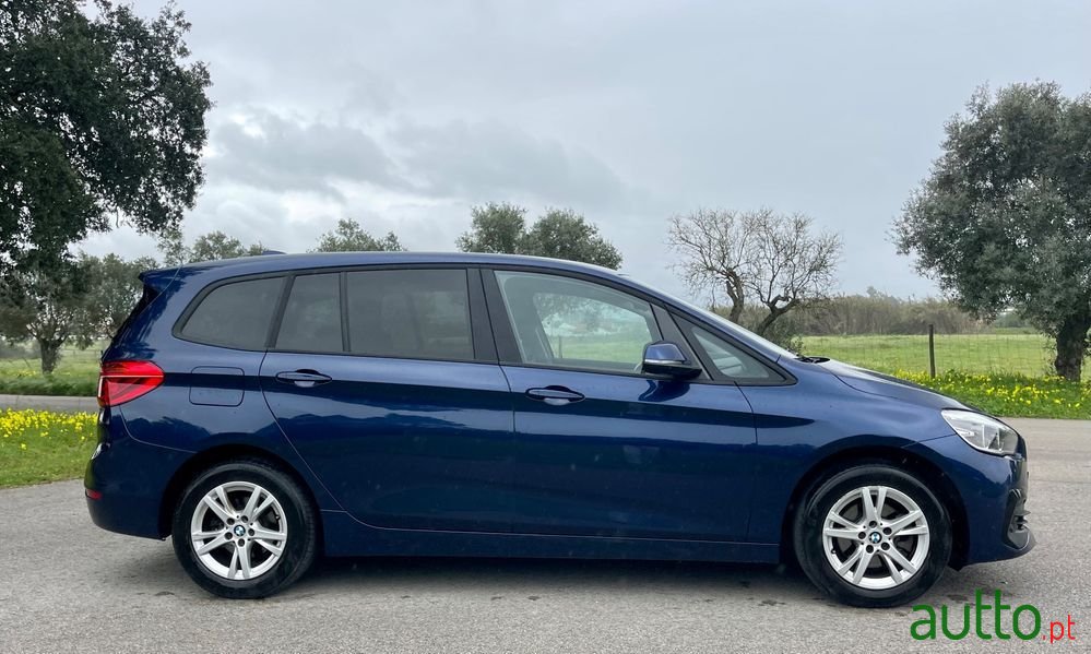 2020' BMW Série 2 I 7L Advantage photo #4