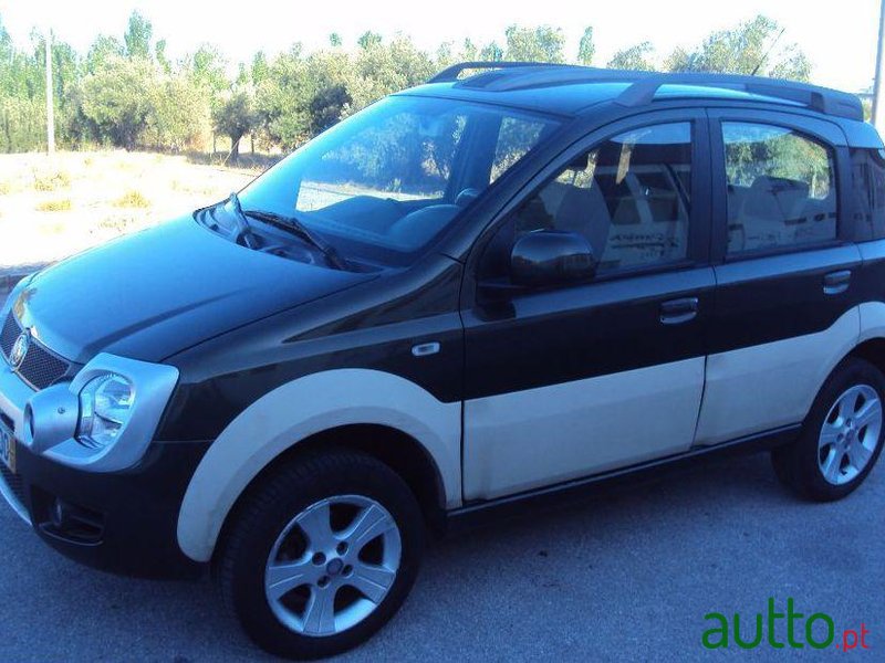 2010' Fiat Panda photo #1