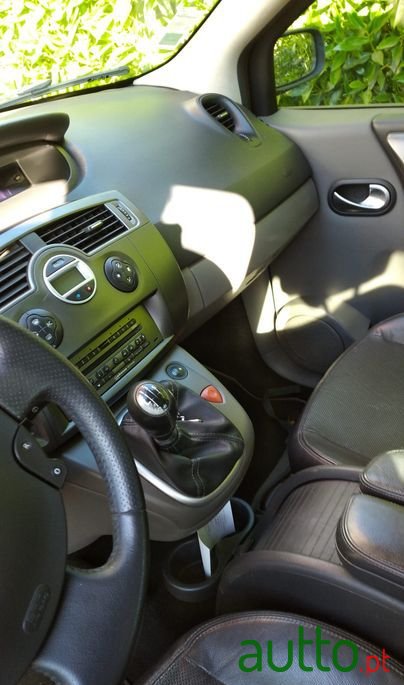 2006' Renault Scenic photo #3