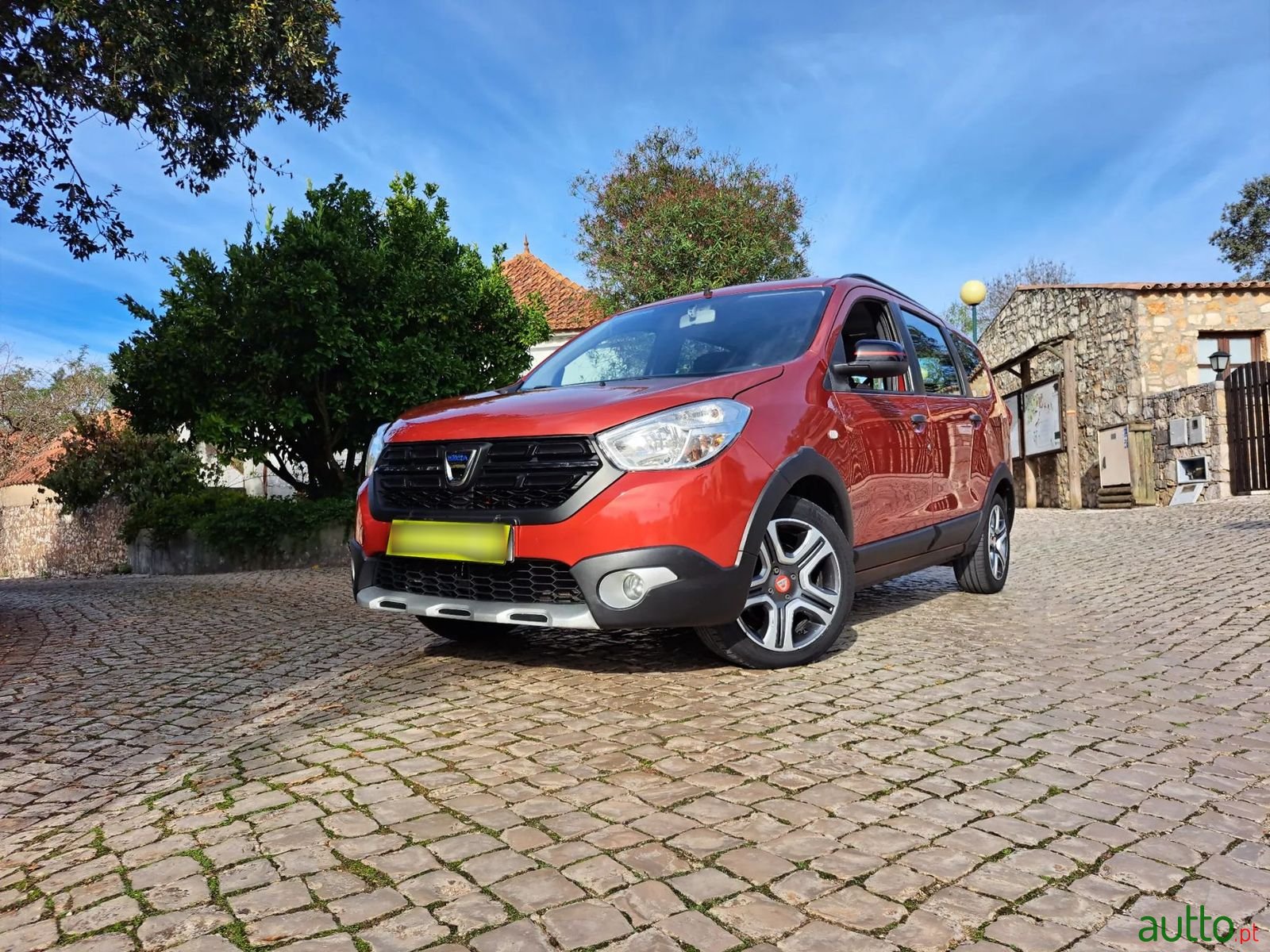 2019' Dacia Lodgy photo #6