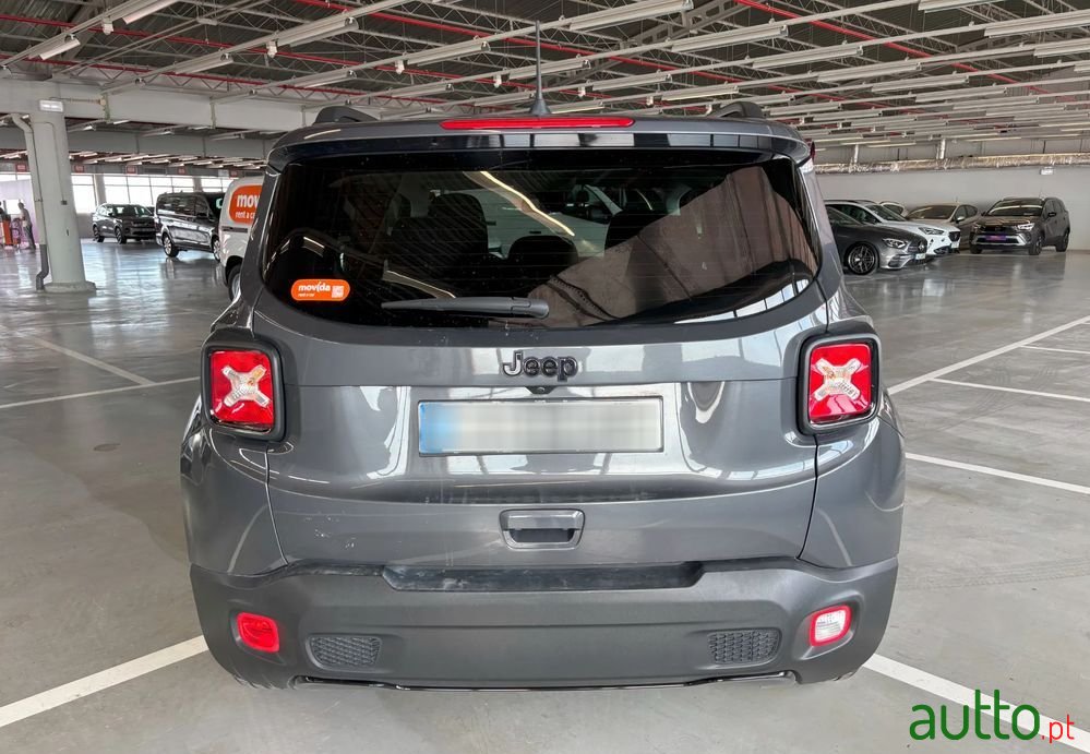 2022' Jeep Renegade photo #3