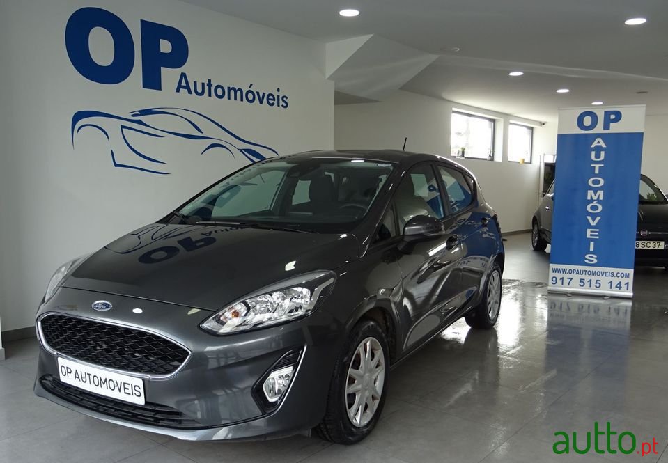 2019' Ford Fiesta photo #2