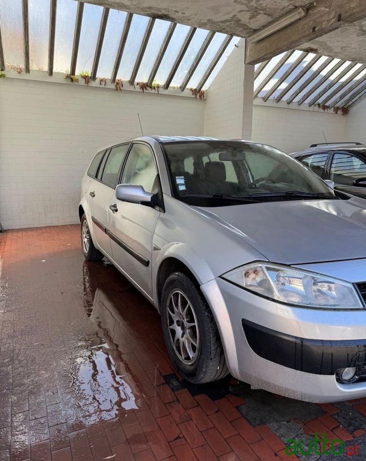 2005' Renault Megane Break photo #3