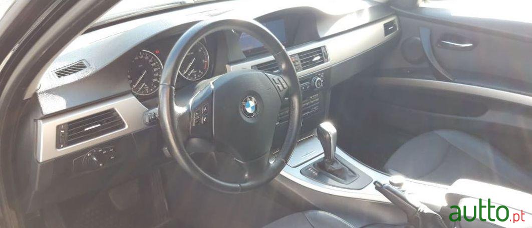 2008' BMW 320 photo #3