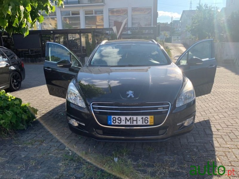 2011' Peugeot 508 Sw photo #3