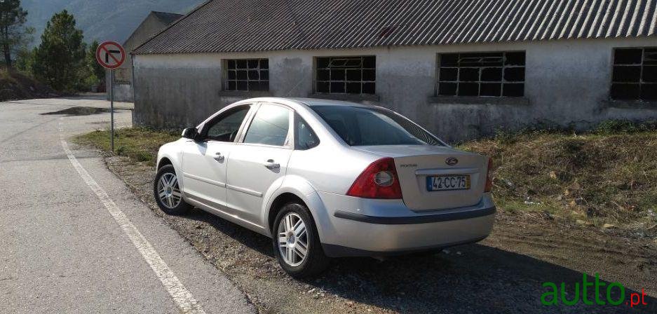 2006' Ford Focus 1.6 Tdci  Ghia photo #3