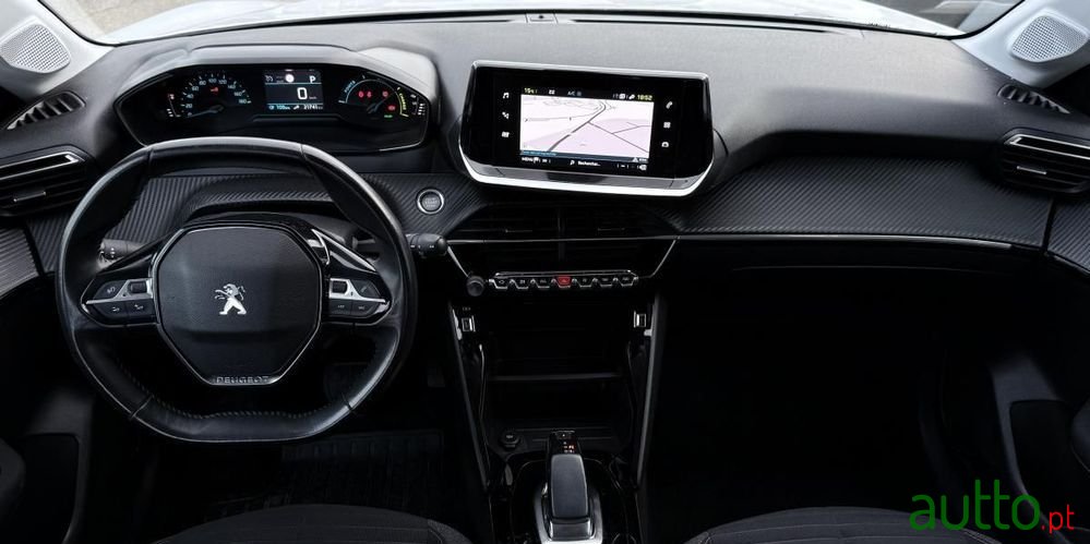 2020' Peugeot e-208 photo #5