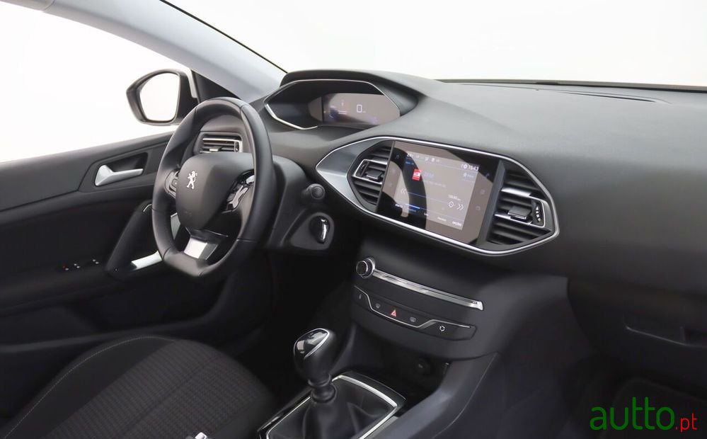 2020' Peugeot 308 photo #5