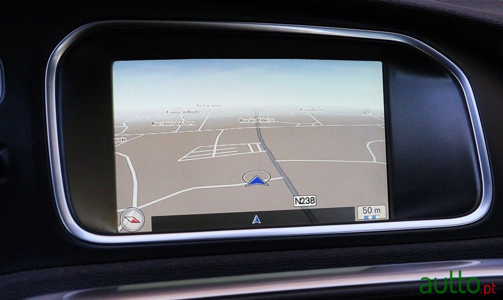 2015' Volvo V40 1.6 D2 Eco R-Design photo #6