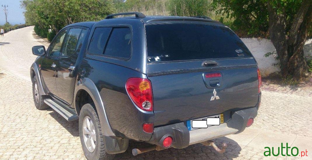 2008' Mitsubishi L200 photo #1