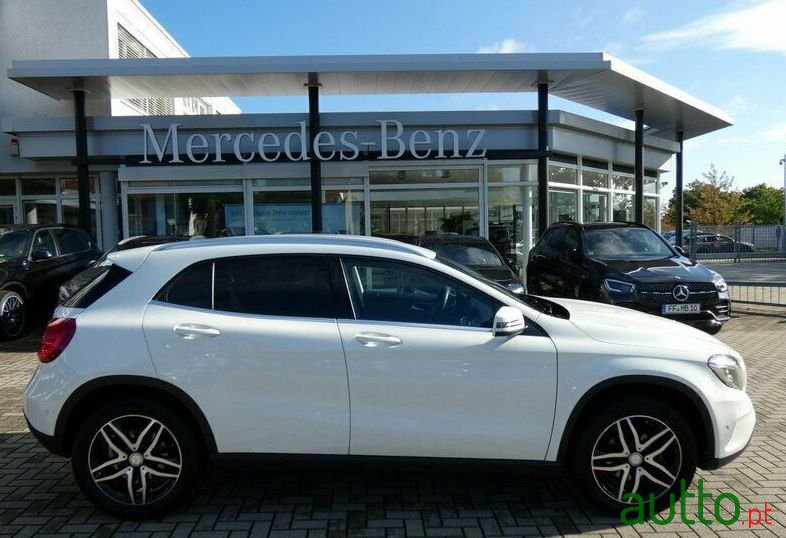 2016' Mercedes-Benz Gla-200 photo #1