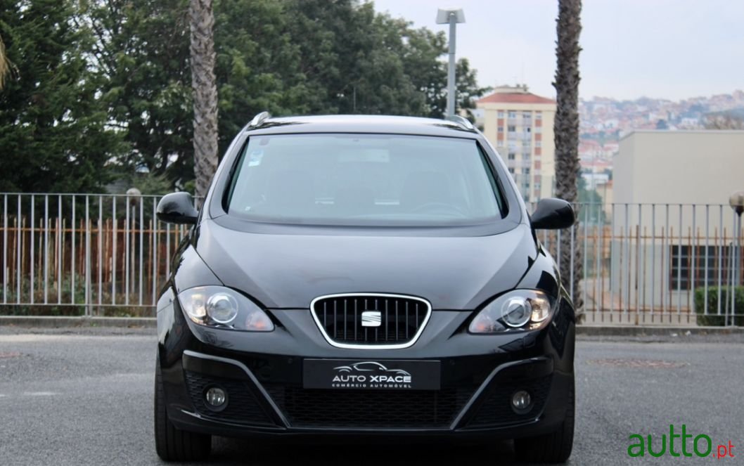 2011' SEAT Altea photo #2
