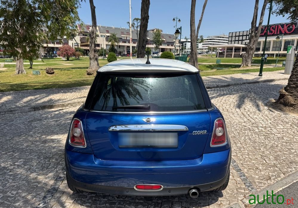 2008' MINI Coupé photo #5
