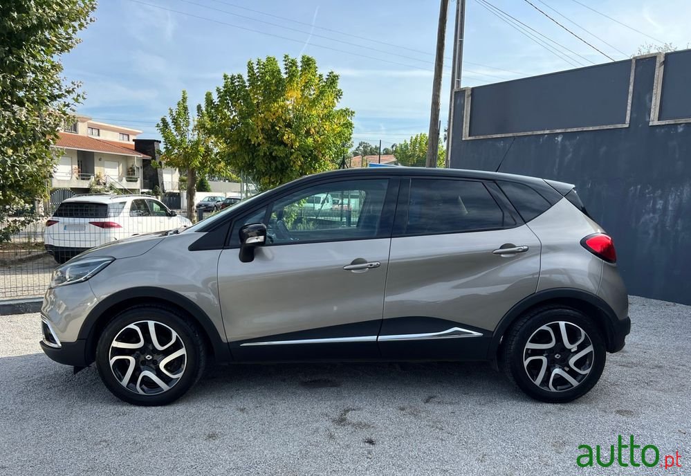 2015' Renault Captur photo #3