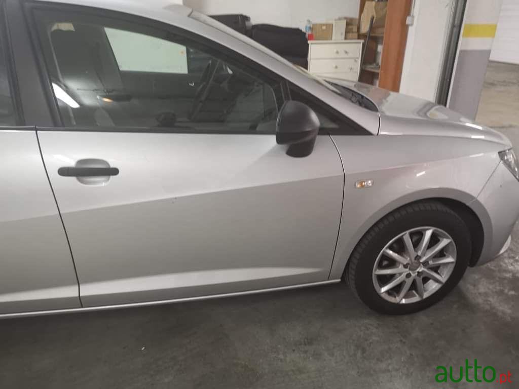 2013' SEAT Ibiza photo #6