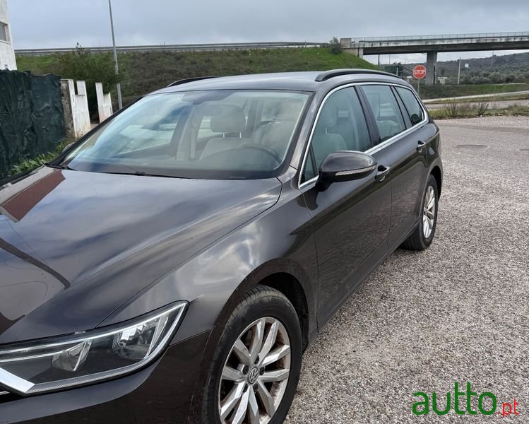 2016' Volkswagen Passat Variant photo #6