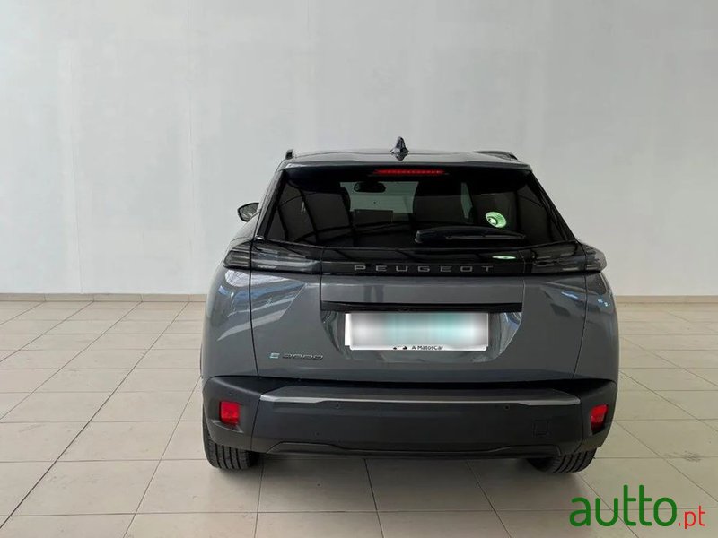 2023' Peugeot e-2008 54 Kwh Allure photo #6