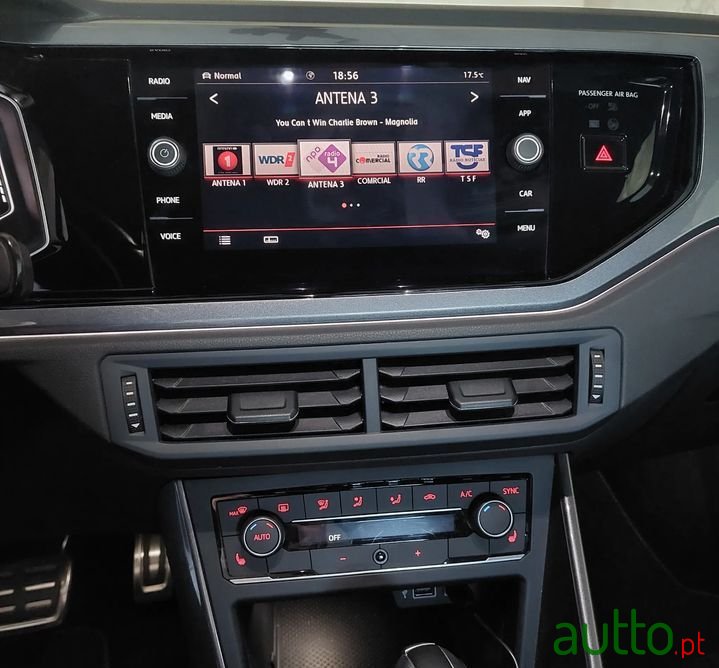 2019' Volkswagen Polo photo #6