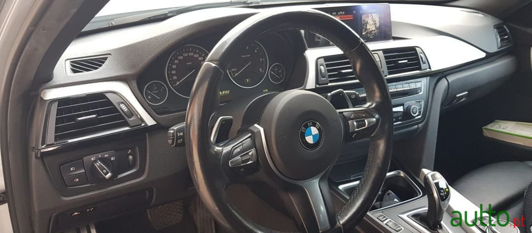 2015' BMW 320 photo #5