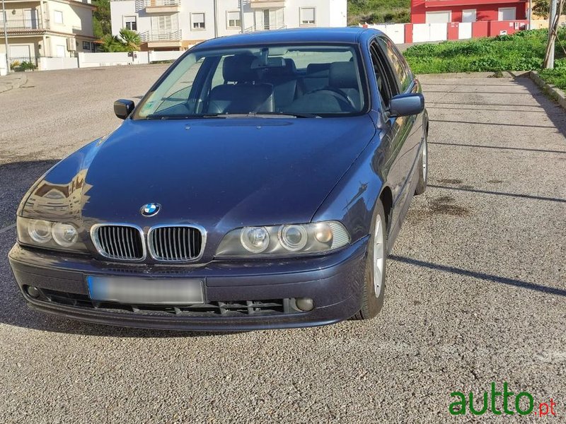 2001' BMW 520 photo #1