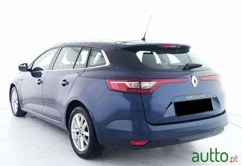 2018' Renault Megane Sport Tourer photo #2