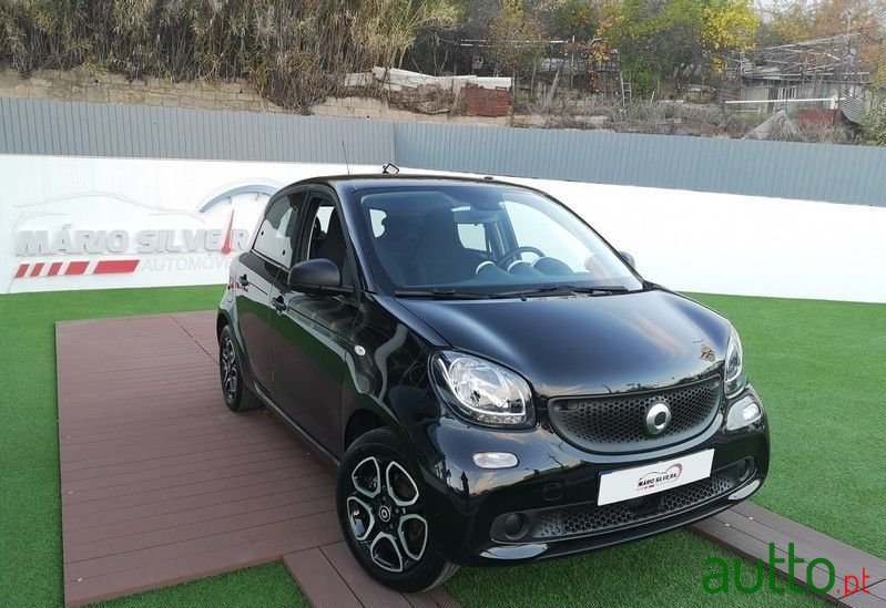 2017' Smart Forfour photo #2