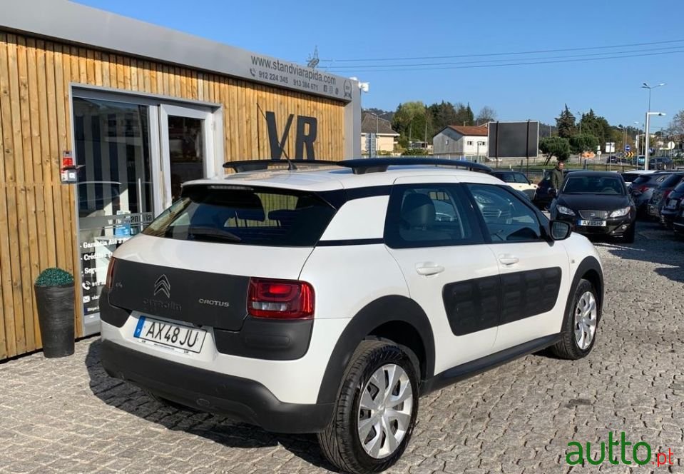 2017' Citroen C4 Cactus photo #5