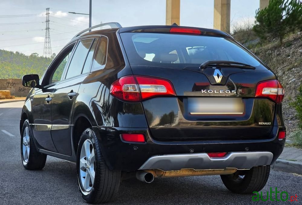 2008' Renault Koleos photo #4