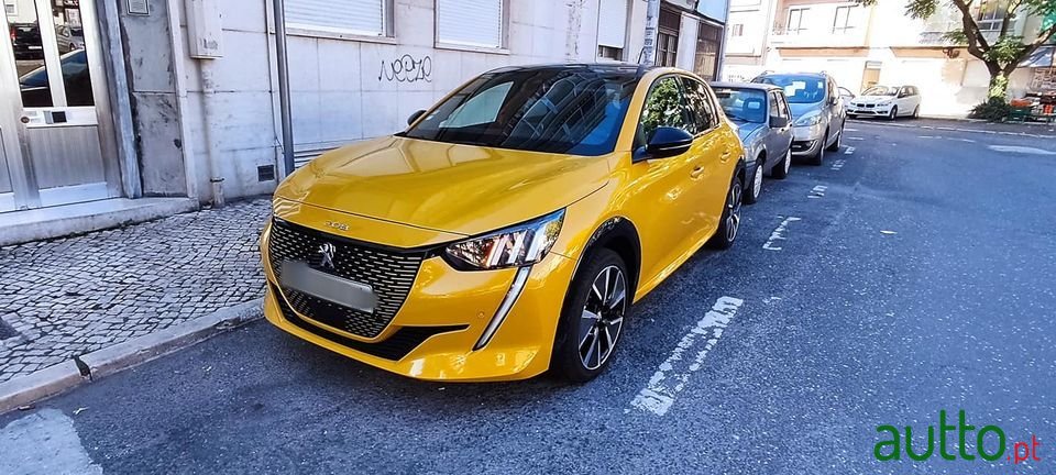 2020' Peugeot 208 photo #7