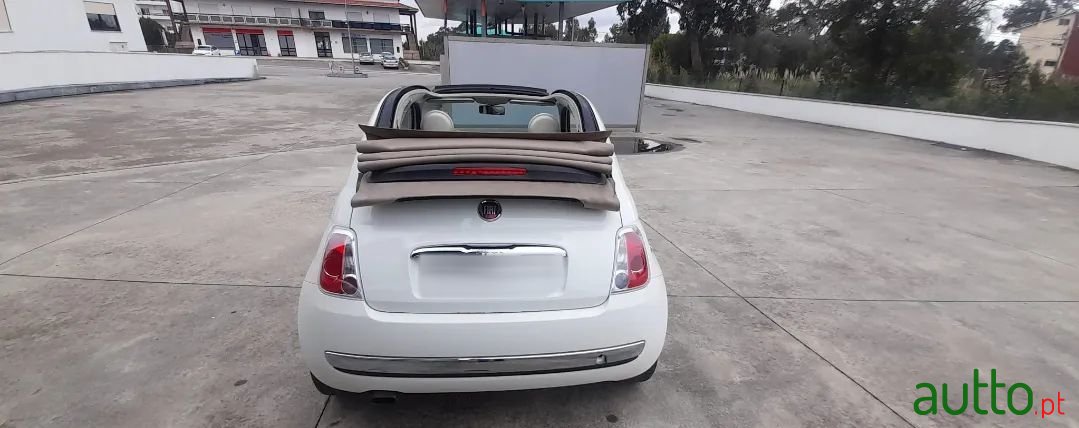 2015' Fiat 500C photo #2