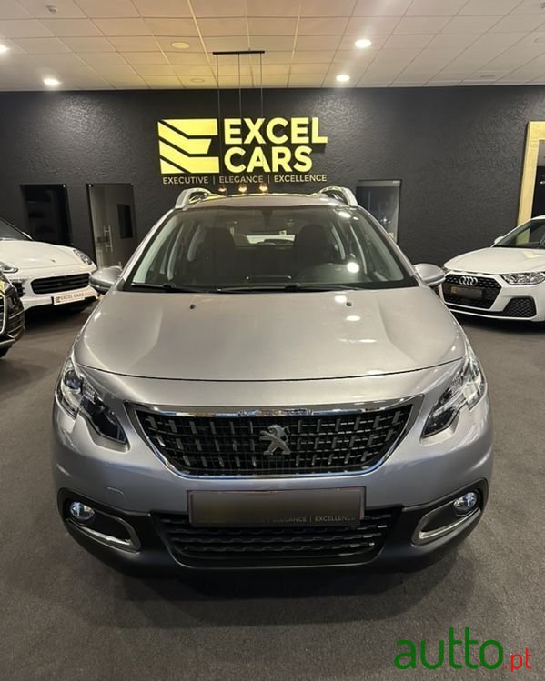 2019' Peugeot 2008 photo #3