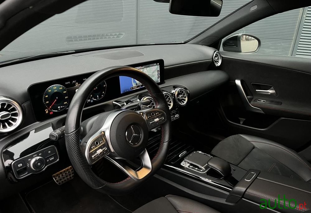 2019' Mercedes-Benz Classe A photo #2