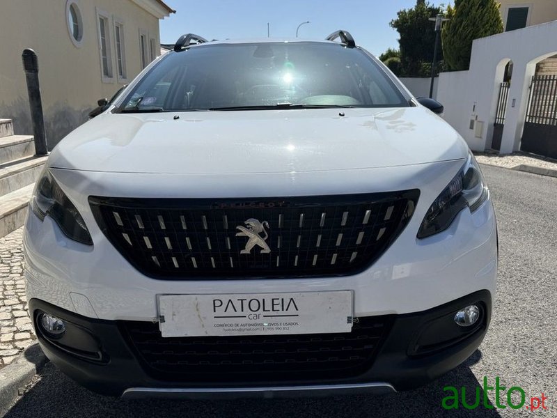 2017' Peugeot 2008 photo #3