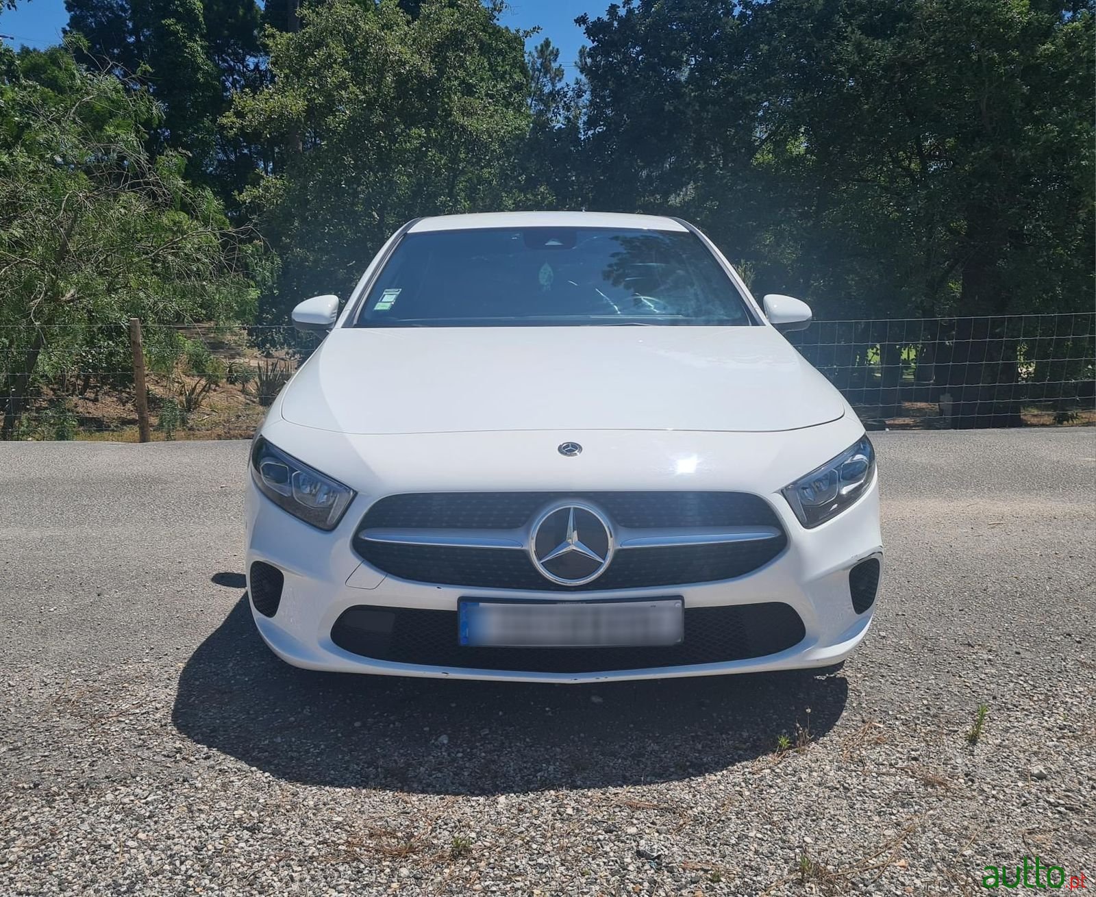 2019' Mercedes-Benz A-180 photo #2