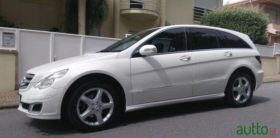 2006' Mercedes-Benz R 320 photo #4