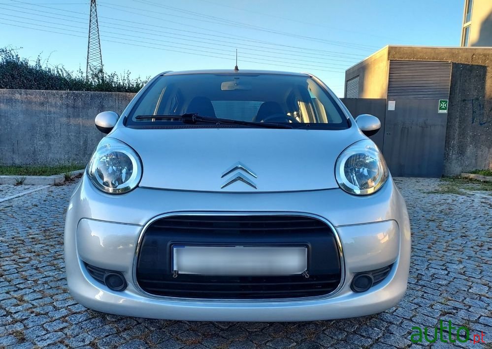 2011' Citroen C1 1.0 Style photo #2