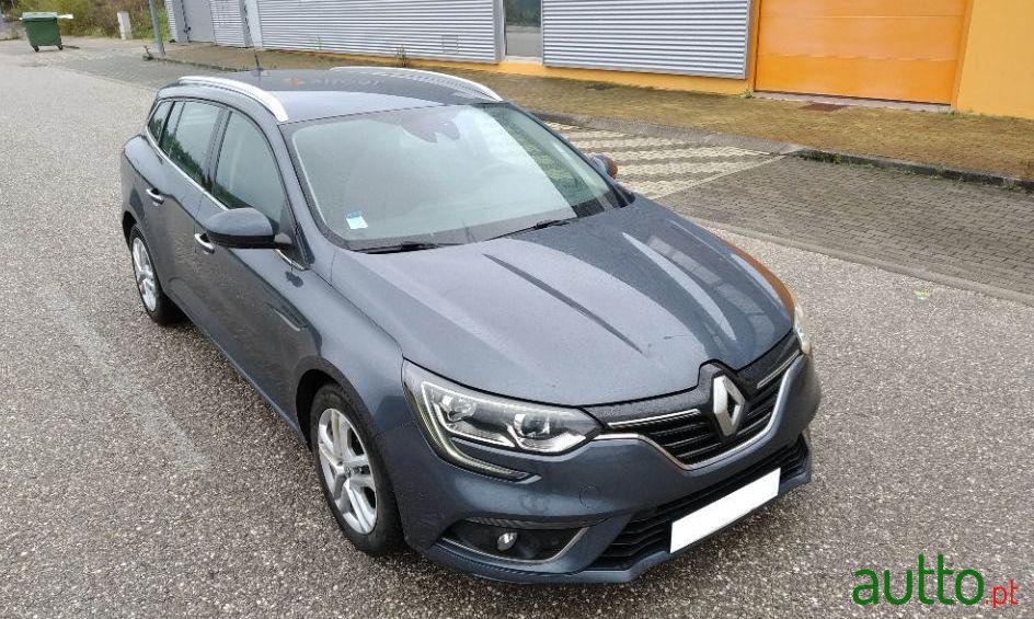 2016' Renault Megane Sport Tourer photo #3