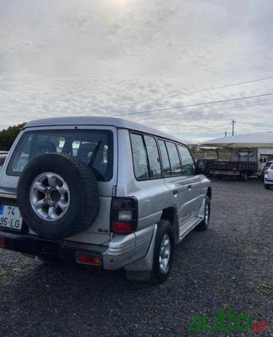 1998' Mitsubishi Pajero photo #3