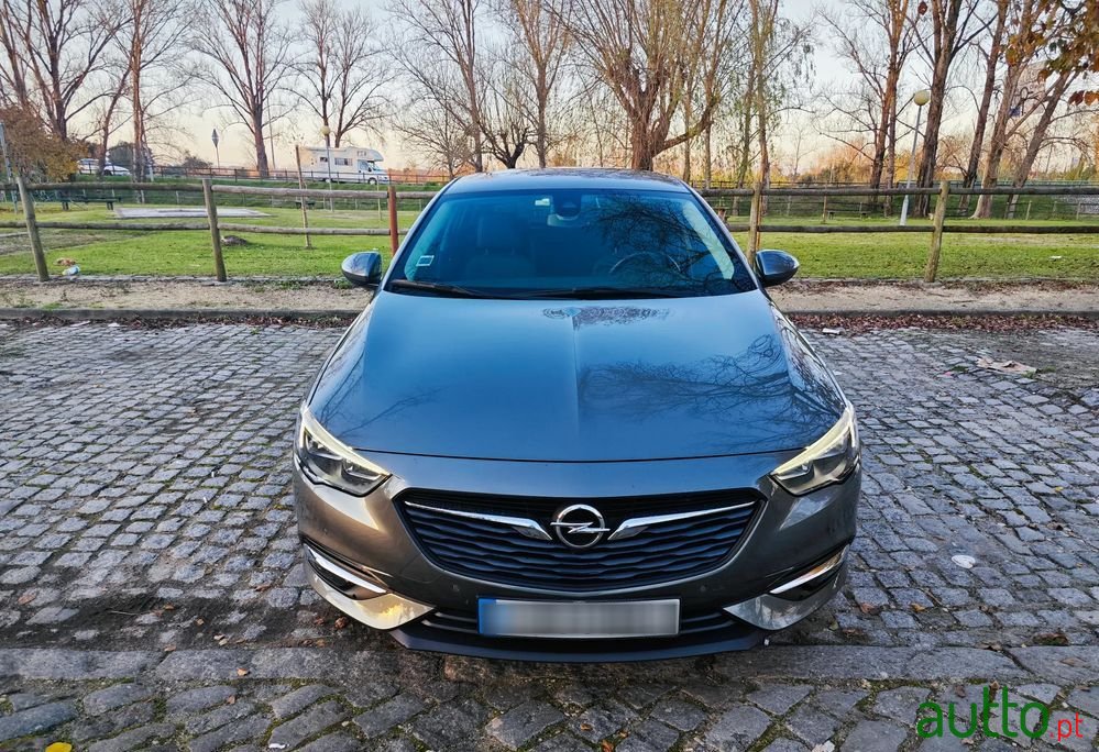 2020' Opel Insignia Grand Sport photo #2